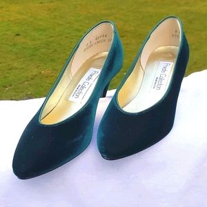 Vintage Velvet Emerald Green Heels 8B